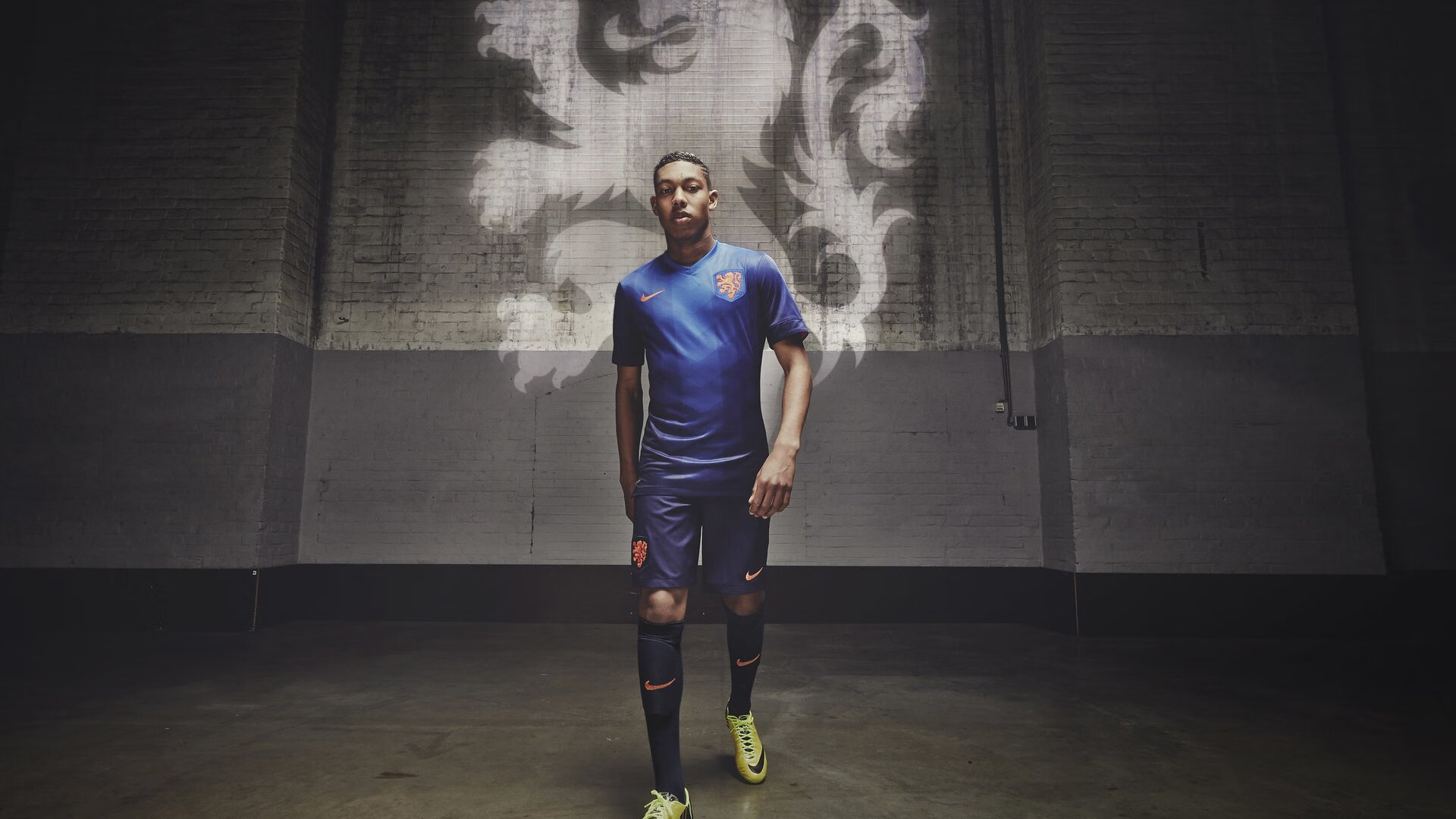 中国足球国家队训练营引入高科技训练设备,中国足球国家队训练营引入高科技训练设备了吗