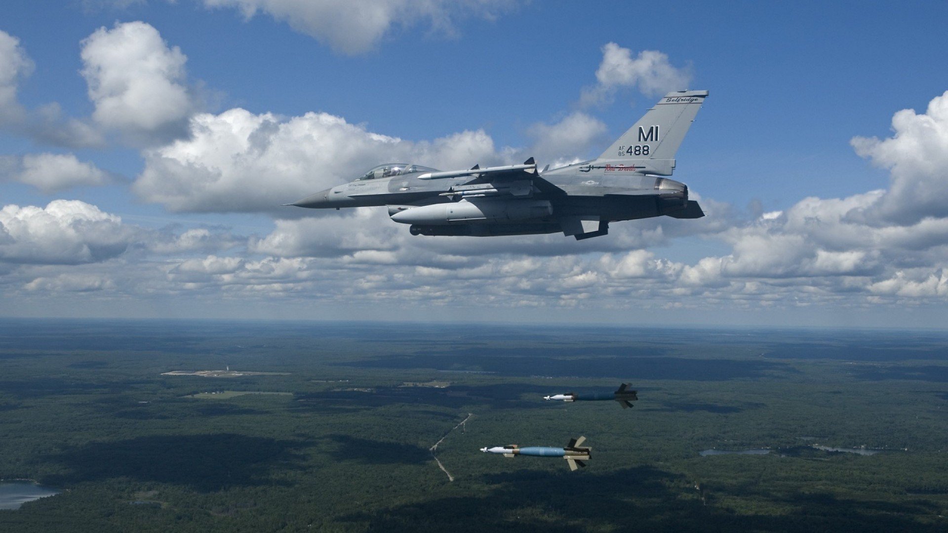 广州队客场表现出色，积分稳步上升，广州队主场赛程